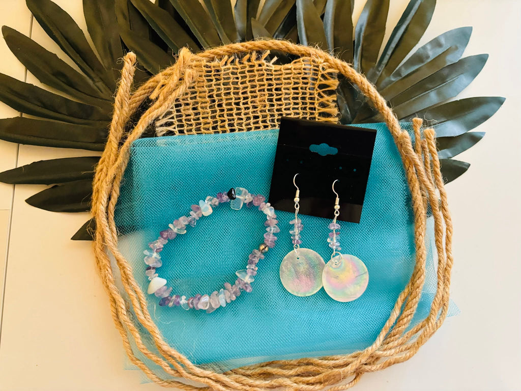 Beautiful Lavender Crystal Stretch Bracelet & Earring Set
