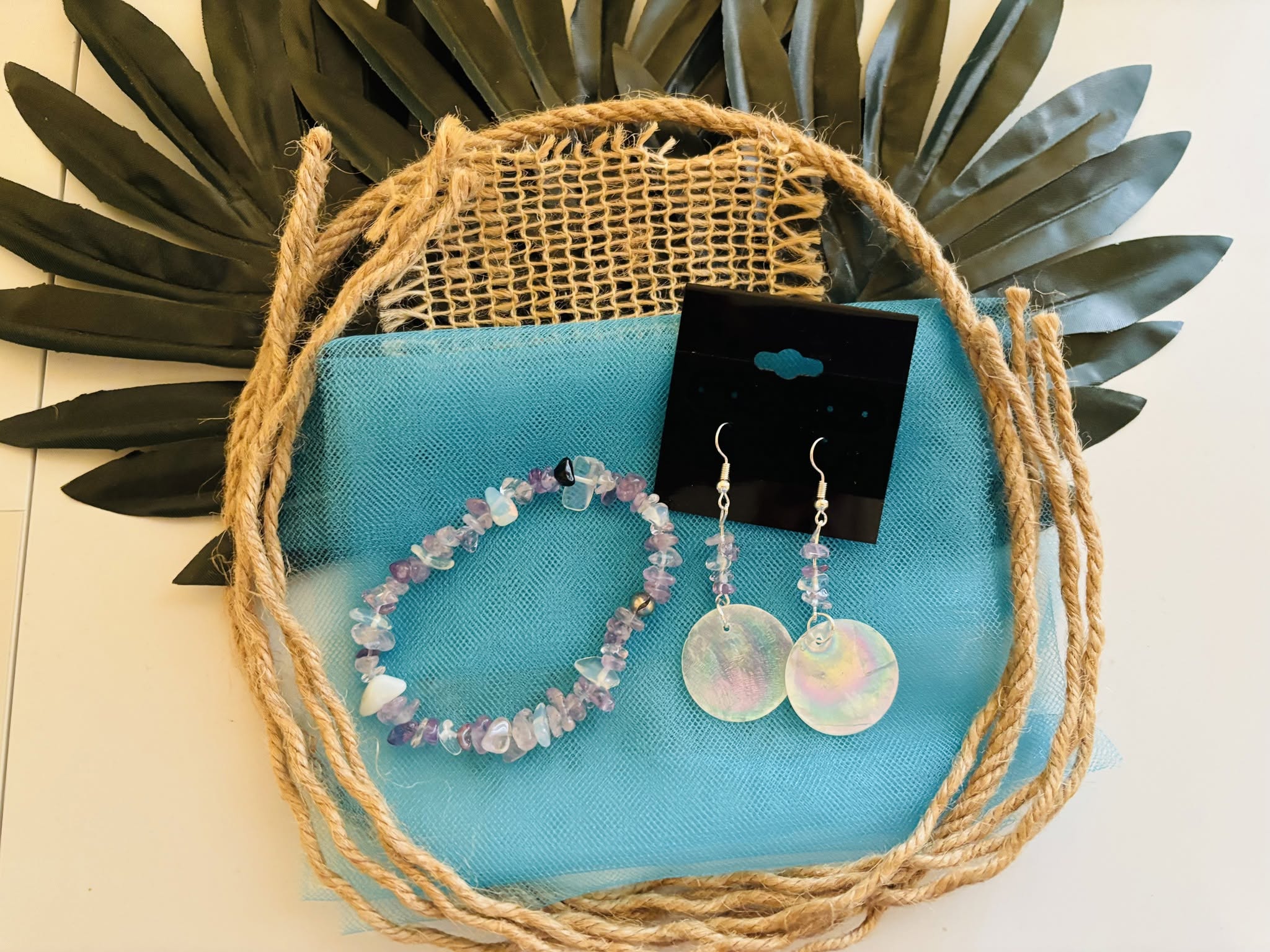 Beautiful Lavender Crystal Stretch Bracelet & Earring Set