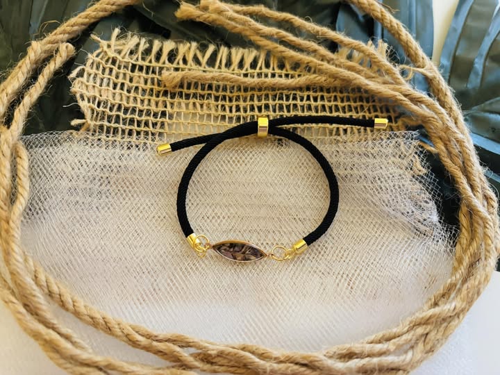 Beautiful Abalone Shell Adjustable Bracelet