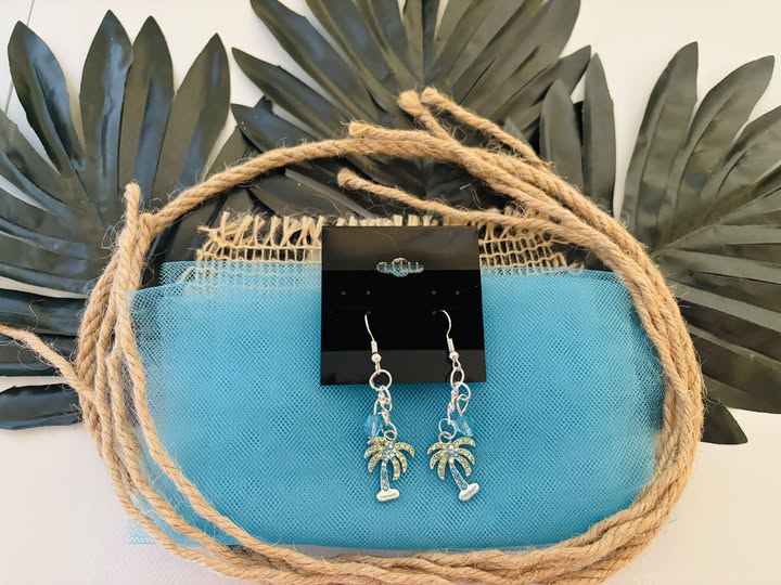 Pretty Palm Tree Rhinestone Dangle Earrings