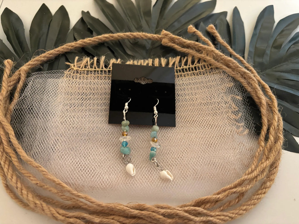 Tropical Stretch Bracelet & Earring Set: featuring stunning aqua green gemstones